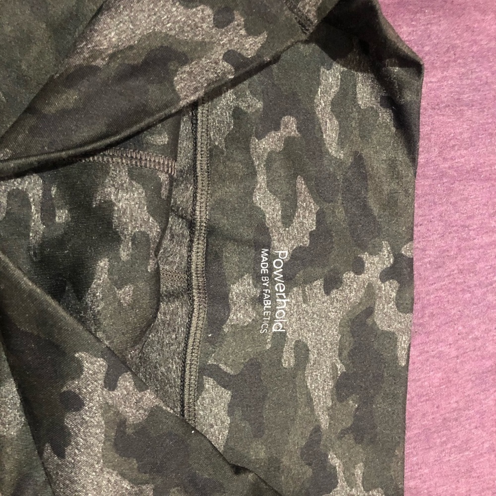 Fabletics Legging - image 4